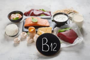 Exemplos de alimentos ricos em vitamina b12